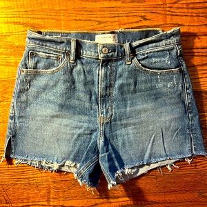 Abercrombie 4” high rise mom shorts